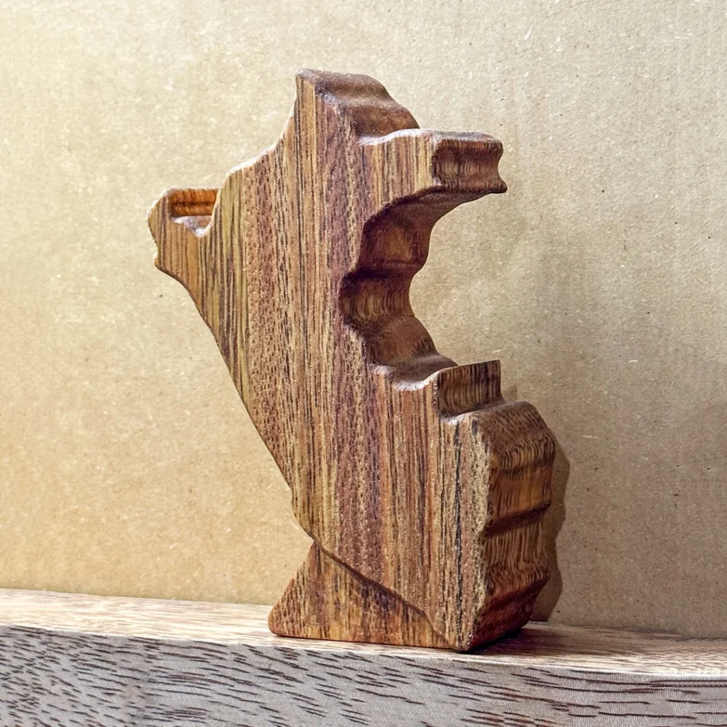 Wisnu - Mapa del Perú en Madera
